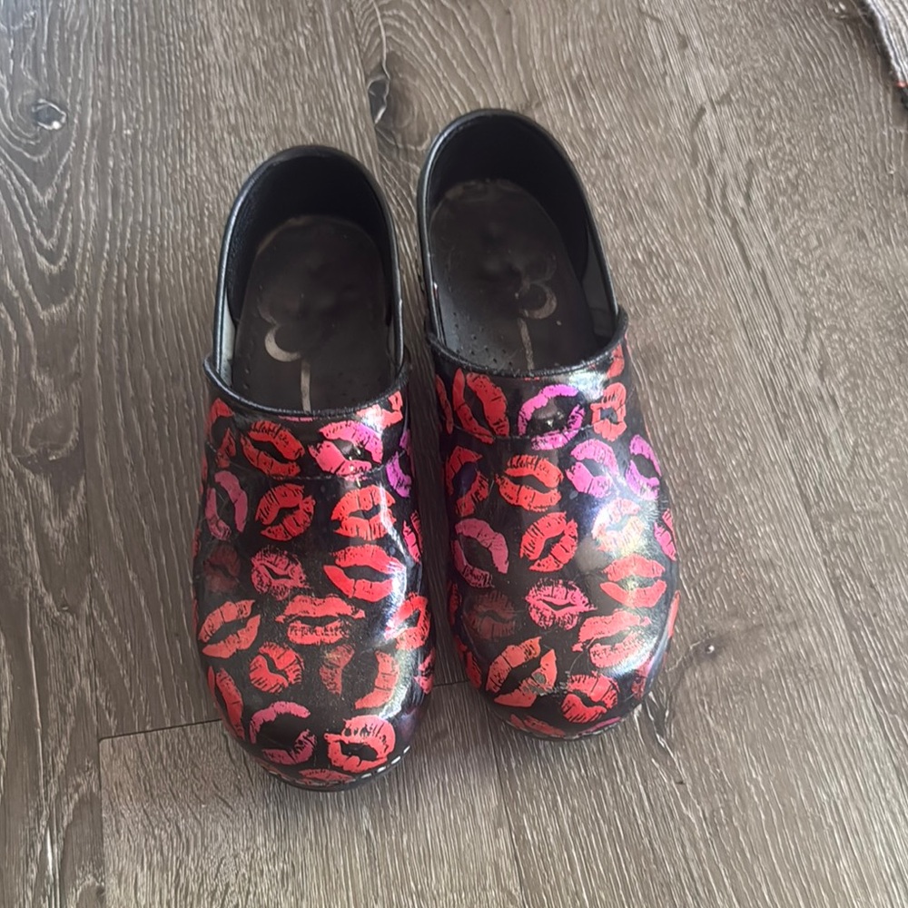 Sanita Black Clogs with Red and Pink Lip Print